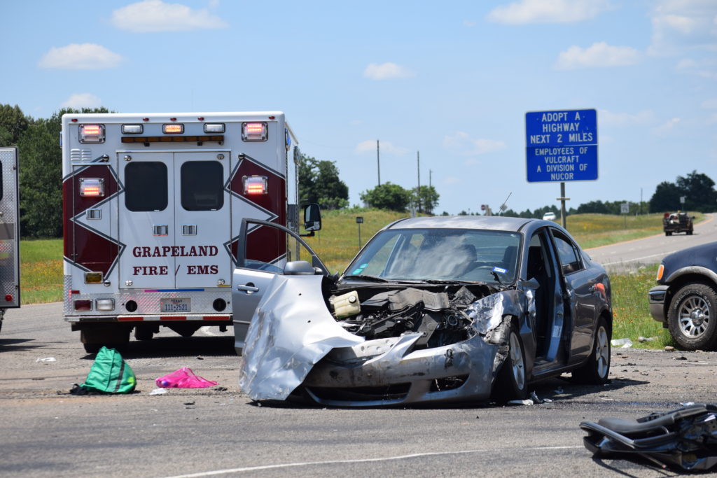 Thursday Wreck Closes US Highway 287 - The Messenger News