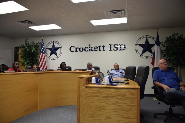 Crockett ISD Board Discusses Accountability, TRE Results