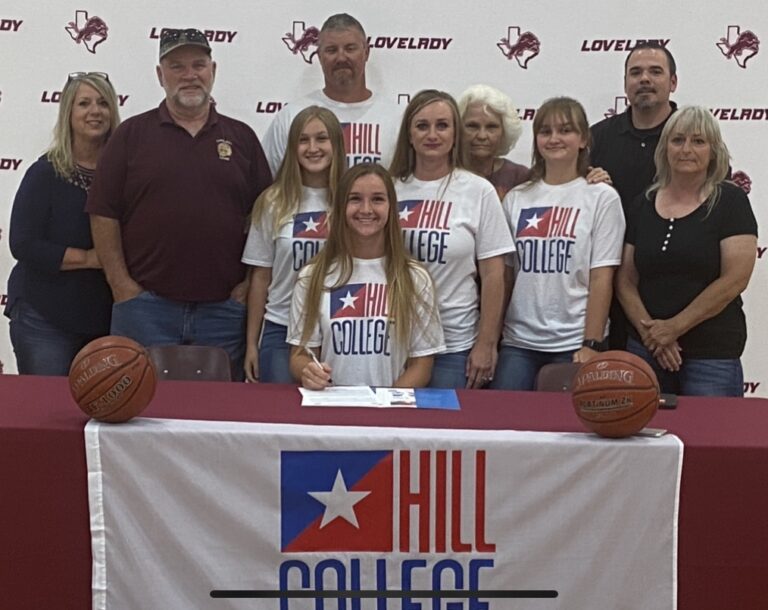 LeMaire Signs with Hill College
