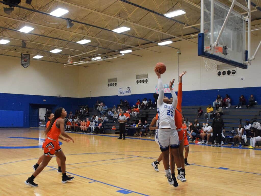 Lady Bulldogs Comeback Bid Falls Short - The Messenger News