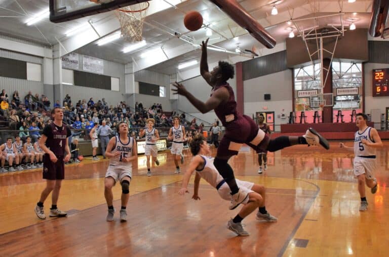 Lovelady Takes Down Slocum in Playoff Seeding Game