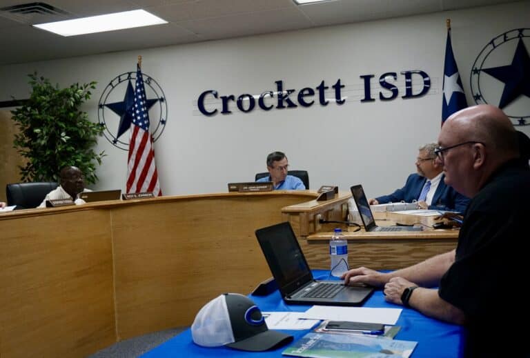 Crockett ISD School Board Meets Before Homecoming Festivities