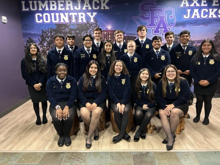 Crockett FFA Students Excel, Advance to State 