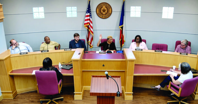 Crockett Council Advances Charter Updates On Mayor’s Tie-Breaking Vote